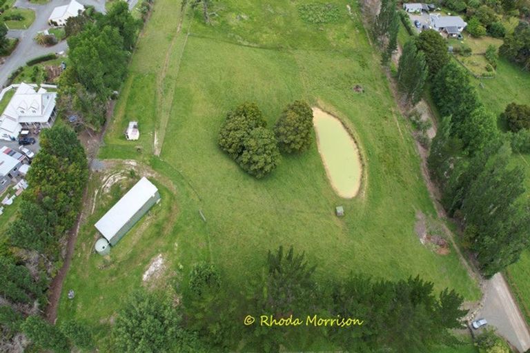 Photo of property in 69 Matakohe Wharf Road, Matakohe, 0593