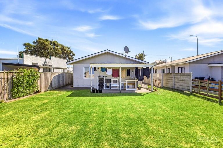 Photo of property in 18c Mosston Road, Castlecliff, Whanganui, 4501