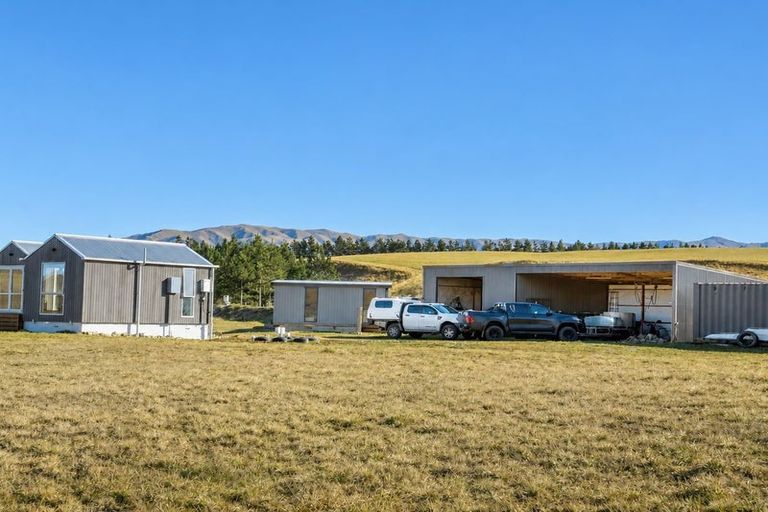 Photo of property in 764 Hakataramea Valley Road, Hakataramea Valley, 9498