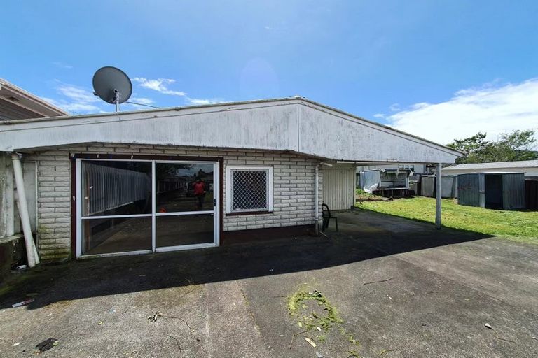 Photo of property in 4 Balfour Road, Manurewa, Auckland, 2102