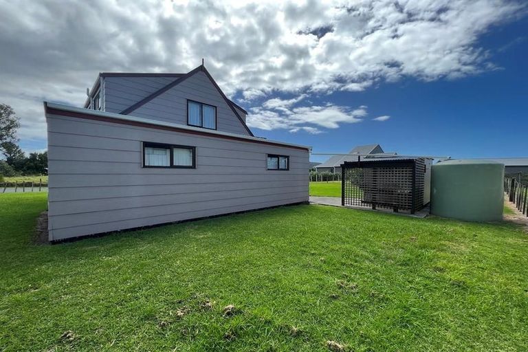 Photo of property in 2 Ngatiwai Place, Whangaruru, Russell, 0184