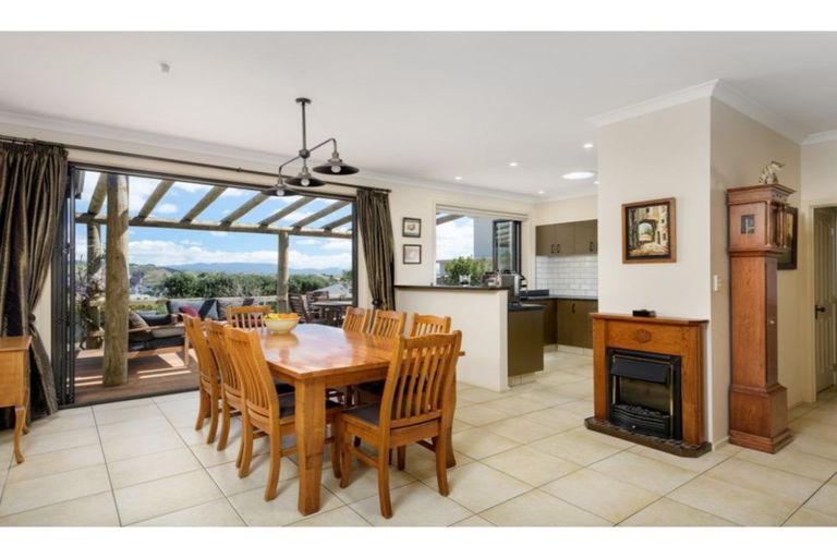 Photo of property in 50 La Colina Place, Bethlehem, Tauranga, 3110