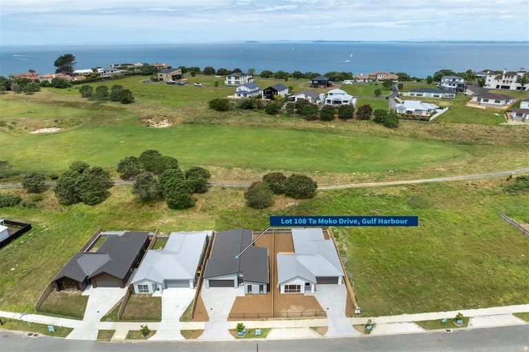 Photo of property in 43 Ta Moko Drive, Gulf Harbour, Whangaparaoa, 0930
