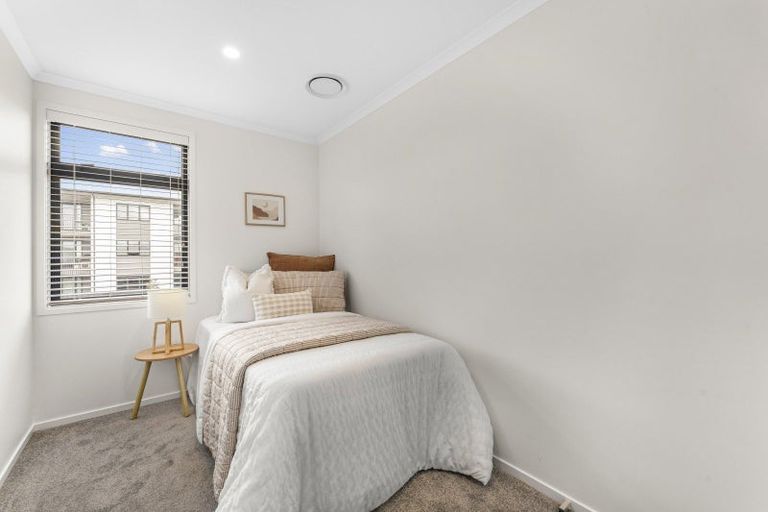 Photo of property in 62 Walter Merton Road, Hobsonville, Auckland, 0616