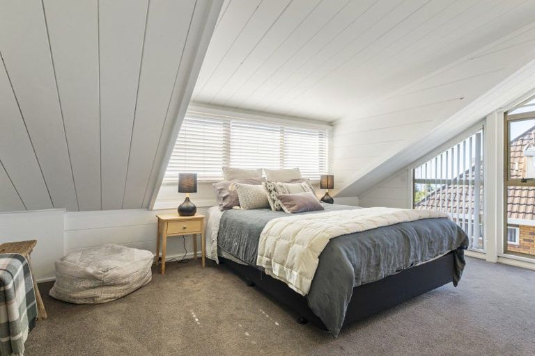 Photo of property in 15 Victory Street, Welcome Bay, Tauranga, 3112