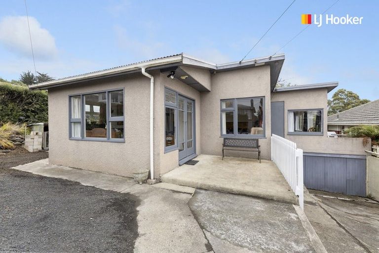 Photo of property in 11 Owen Street, Green Island, Dunedin, 9018