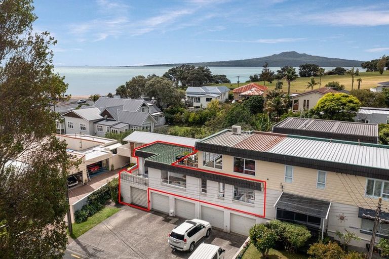 Photo of property in 1/22 North Avenue, Narrow Neck, Auckland, 0624