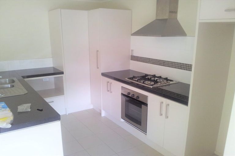 Photo of property in 73 Bruce Pulman Drive, Takanini, 2112