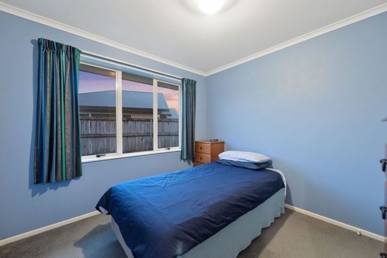 Photo of property in 22 Coleraine Drive, Rototuna, Hamilton, 3210