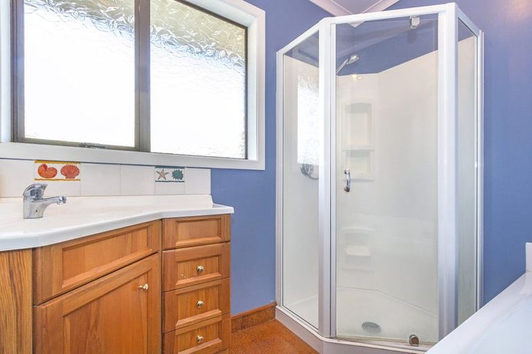 Photo of property in 22 Fenchurch Street, Northcote, Christchurch, 8052