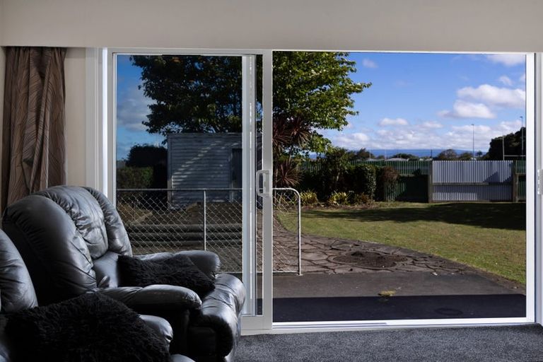 Photo of property in 41 Camberwell Road, Hawera, 4610