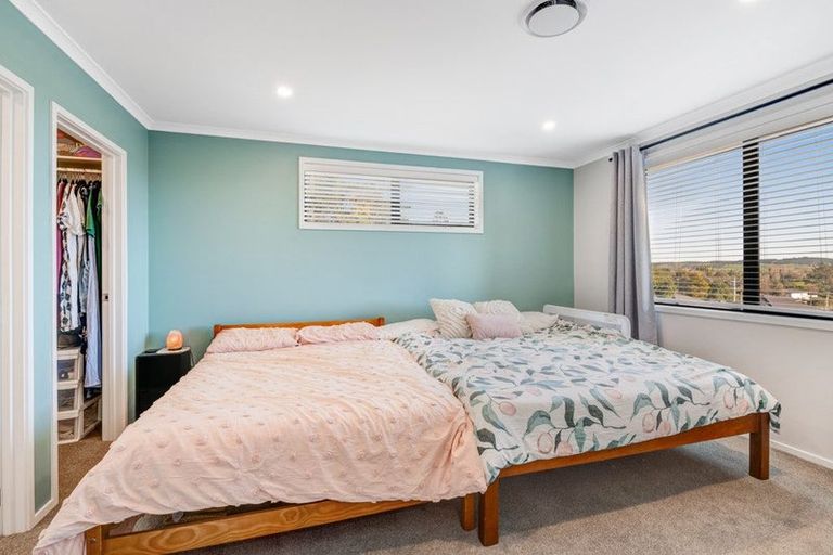 Photo of property in 11 St Julia Court, Helensville, 0800