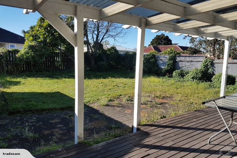 Photo of property in 72 Mcannalley Street, Manurewa East, Auckland, 2102