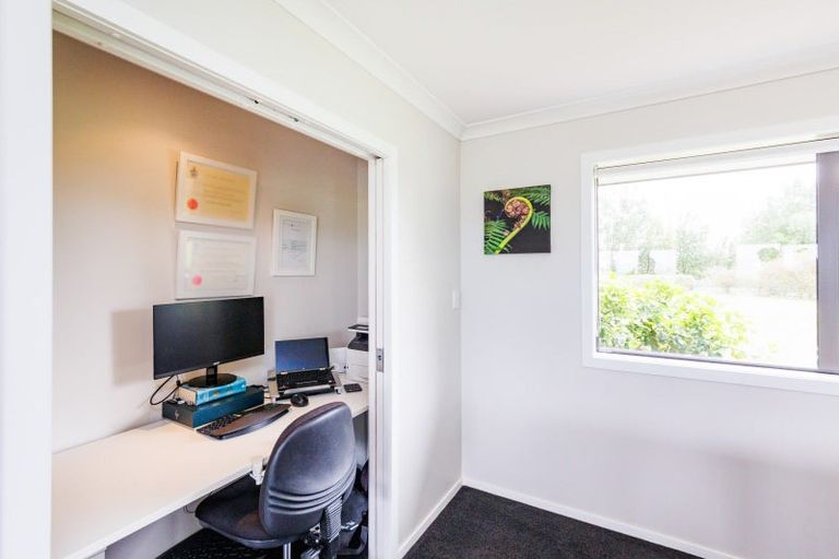 Photo of property in 707 Aranui Road, Kairanga, Palmerston North, 4475