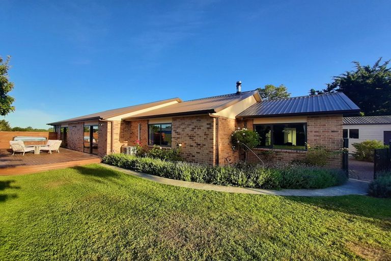 Photo of property in 61 Church Street, Oxford, 7430