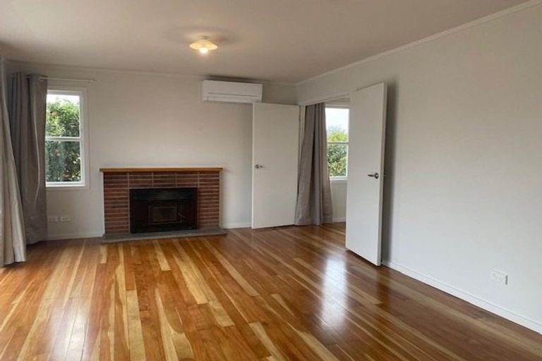 Photo of property in 714 Huia Street, Camberley, Hastings, 4120