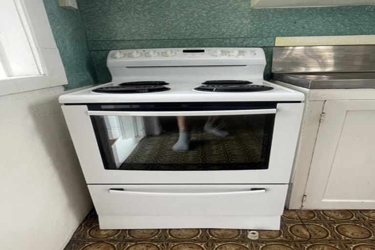 Photo of property in 19 Myrtle Crescent, Mount Cook, Wellington, 6021