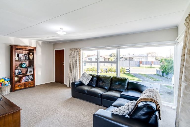Photo of property in 2 Alexander Avenue, Onekawa, Napier, 4110