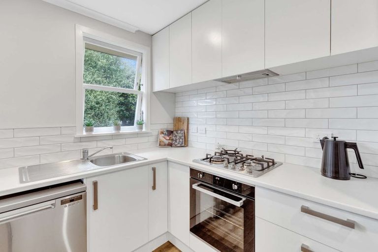 Photo of property in 12 Tawa Street, Levin, 5510