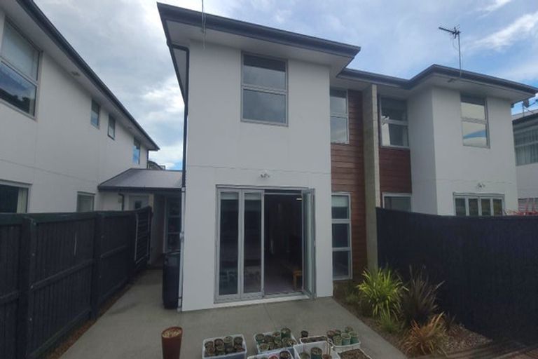 Photo of property in 3/20 Old Red Barn Road, Halswell, Christchurch, 8025