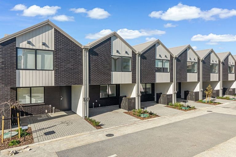 Photo of property in 1/23 Makomako Drive, Orewa, 0931