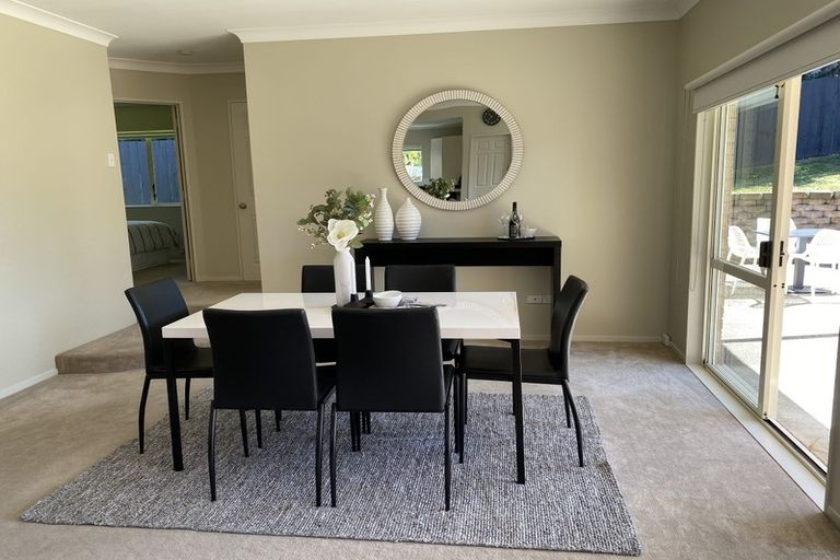 Photo of property in 16 Ryden Place, Glen Eden, Auckland, 0602