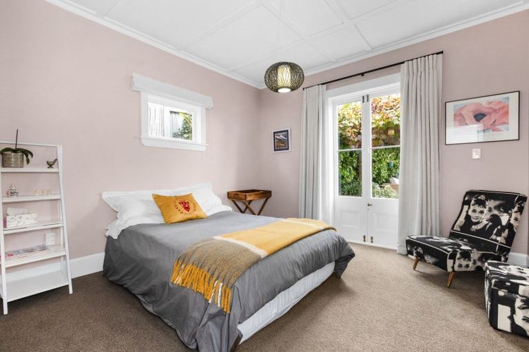 Photo of property in 14 Bay View Road, Bluff Hill, Napier, 4110