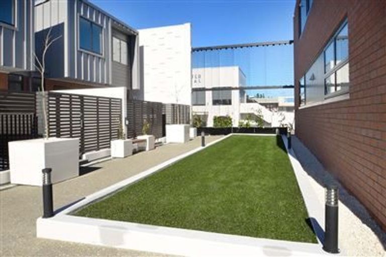 Photo of property in 20/4 Stables Lane, Silverdale, 0932