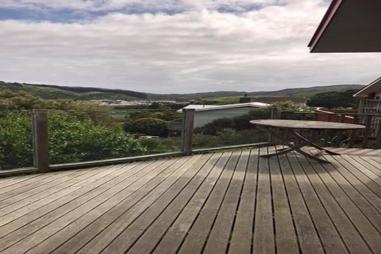 Photo of property in 38 Taupo Crescent, Plimmerton, Porirua, 5026