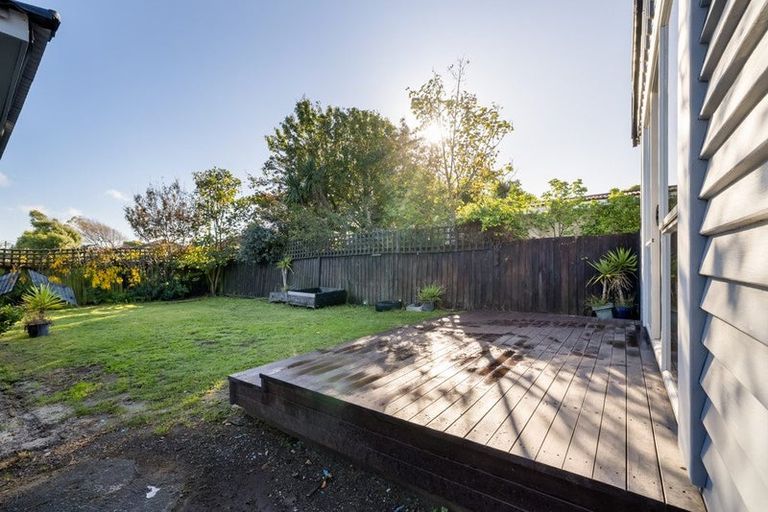Photo of property in 77 Owles Terrace, New Brighton, Christchurch, 8061