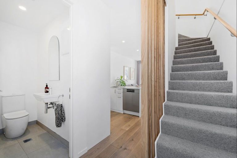 Photo of property in 6 Titoki Close, Matakana, Warkworth, 0985