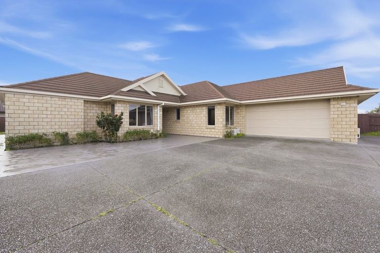 Photo of property in 17 Blossom Grove, Papamoa Beach, Papamoa, 3118