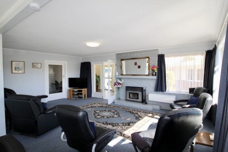 Photo of property in 2 Cambridge Place, Holmes Hill, Oamaru, 9401
