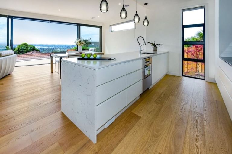 Photo of property in 161 Hackthorne Road, Cashmere, Christchurch, 8022