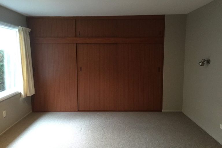 Photo of property in 2/4 Weka Street, Fendalton, Christchurch, 8041