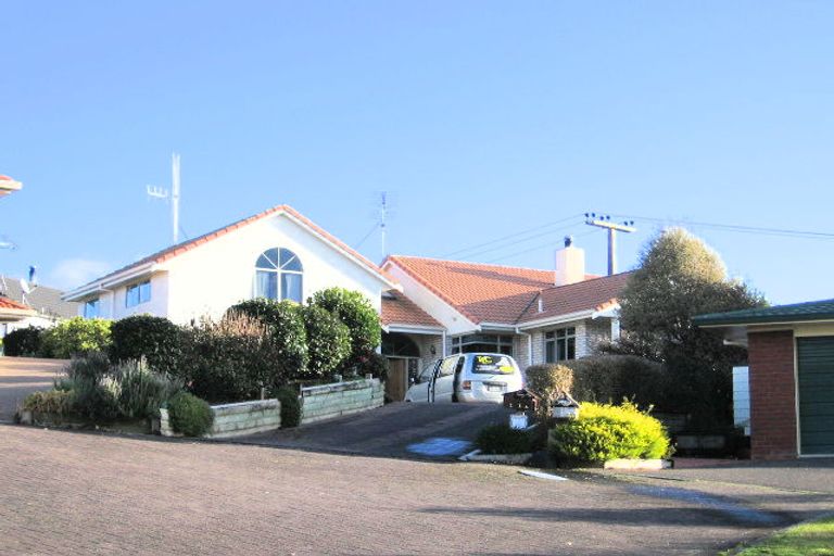 Photo of property in 11 Sunny Dale, Western Heights, Hamilton, 3200