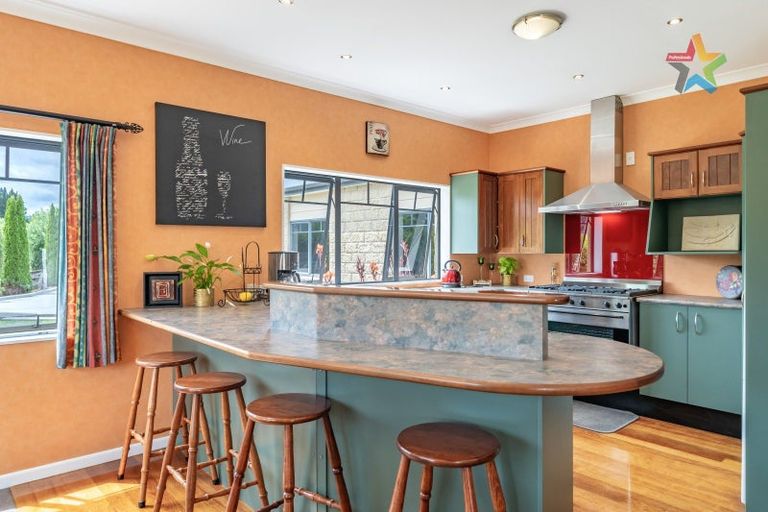 Photo of property in 6a Marua Palm Grove, Timberlea, Upper Hutt, 5018