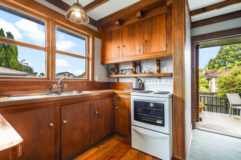 Photo of property in 19 Macdonald Road, Glenview, Hamilton, 3206