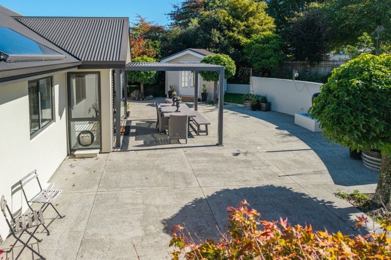 Photo of property in 2 Mccrae Street, Wakefield, 7025