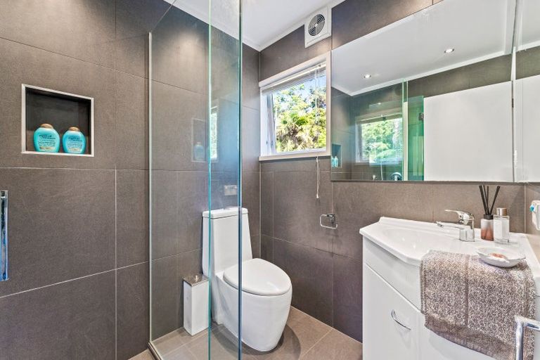 Photo of property in 465 Leigh Road, Whangateau, 0985