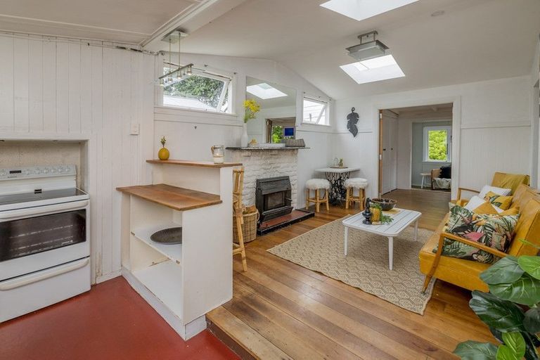 Photo of property in 74 Tilley Road, Paekakariki, 5034