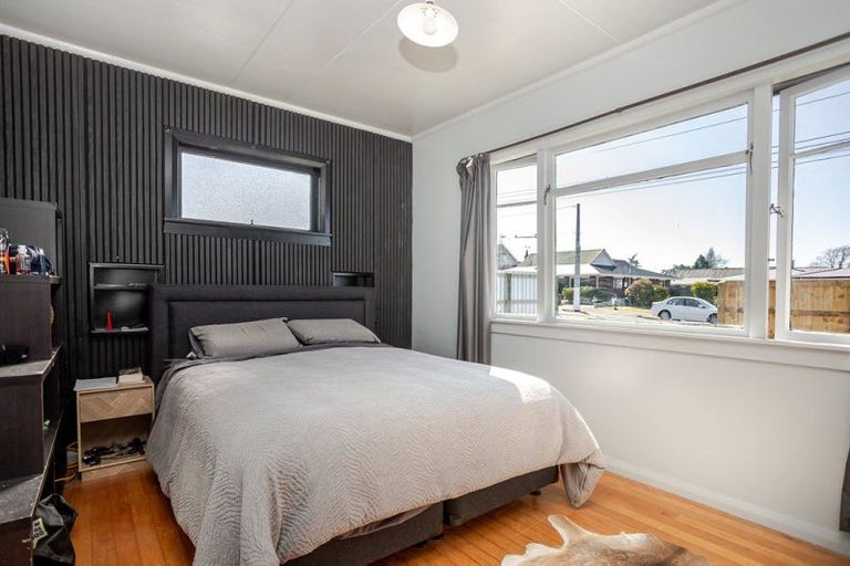 Photo of property in 3 Victoria Avenue, Dannevirke, 4930