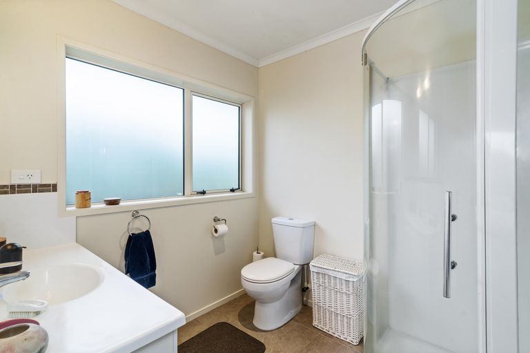 Photo of property in 8 Kipling Crescent, Owhata, Rotorua, 3010