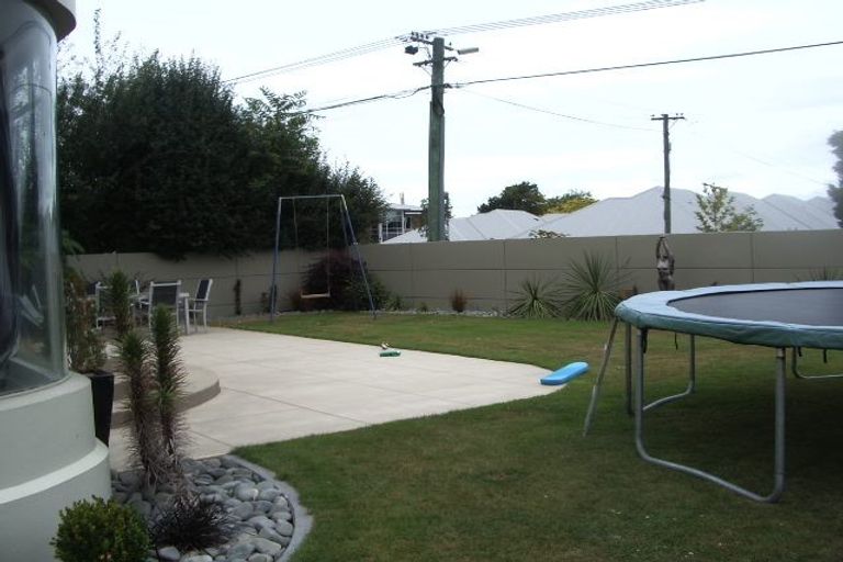 Photo of property in 4 Horseshoe Lake Road, Shirley, Christchurch, 8061