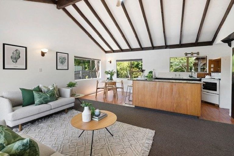 Photo of property in 5 Amokura Street, Waikanae, 5036