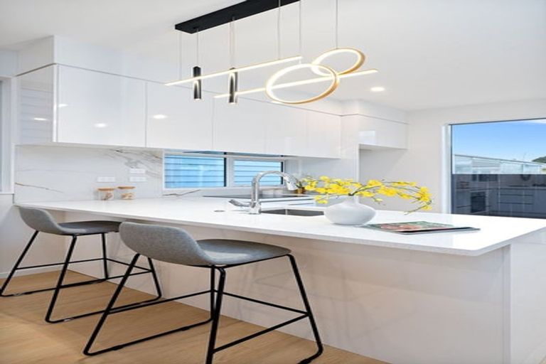 Photo of property in 80d Matipo Road, Te Atatu Peninsula, Auckland, 0610