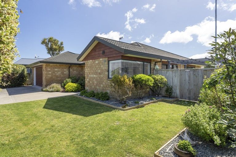 Photo of property in 75 Michael Road, Paraparaumu Beach, Paraparaumu, 5032