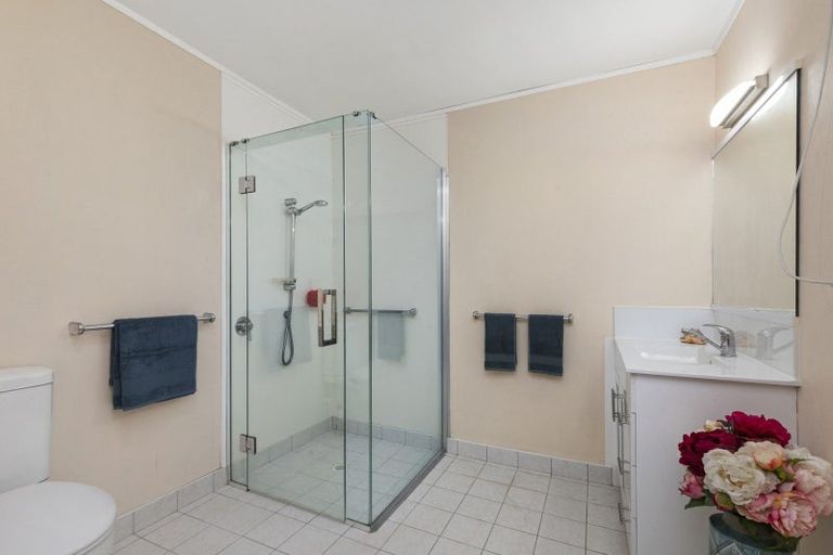 Photo of property in 151i Kitchener Road, Pukekohe, 2120