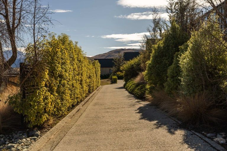 Photo of property in 5 Falconer Rise, Jacks Point, Queenstown, 9371