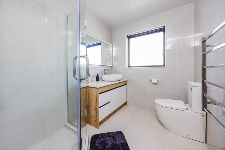 Photo of property in 74 Tir Conaill Avenue, Flat Bush, Auckland, 2019